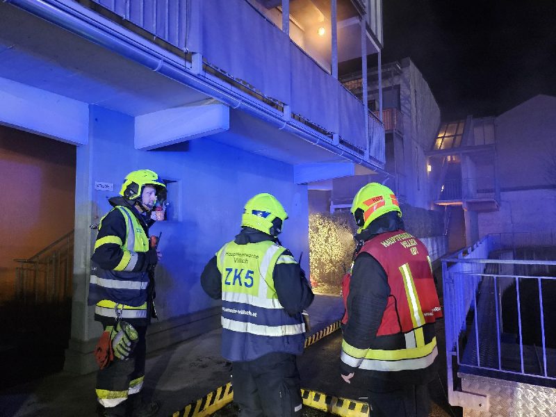 Gefährlicher Kellerbrand in Villach, 23 Personen evakuiert (Bild 3)